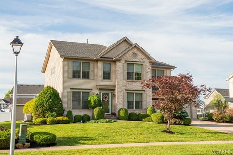 Photo of 2322 Hobblebush Lane, Hamburg, NY 14085 (MLS # B1685041)