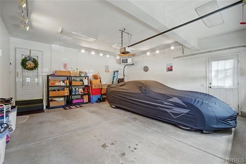 Tiny photo for 2322 Hobblebush Lane, Hamburg, NY 14085 (MLS # B1685041)