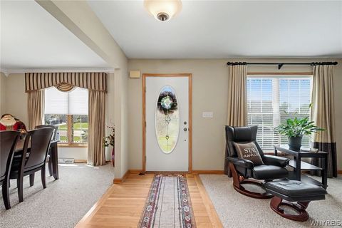 Tiny photo for 2322 Hobblebush Lane, Hamburg, NY 14085 (MLS # B1685041)
