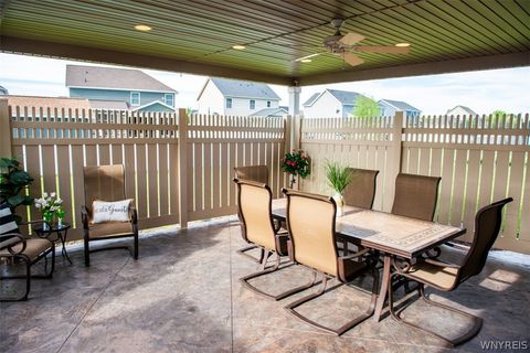 Tiny photo for 2322 Hobblebush Lane, Hamburg, NY 14085 (MLS # B1685041)