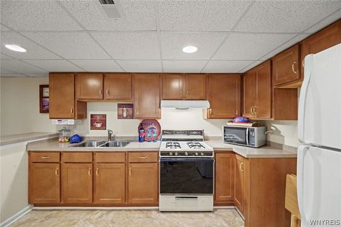 Tiny photo for 2322 Hobblebush Lane, Hamburg, NY 14085 (MLS # B1685041)