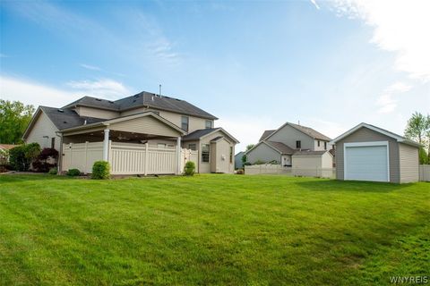 Tiny photo for 2322 Hobblebush Lane, Hamburg, NY 14085 (MLS # B1685041)