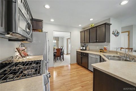 Tiny photo for 2322 Hobblebush Lane, Hamburg, NY 14085 (MLS # B1685041)