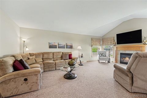 Tiny photo for 2322 Hobblebush Lane, Hamburg, NY 14085 (MLS # B1685041)