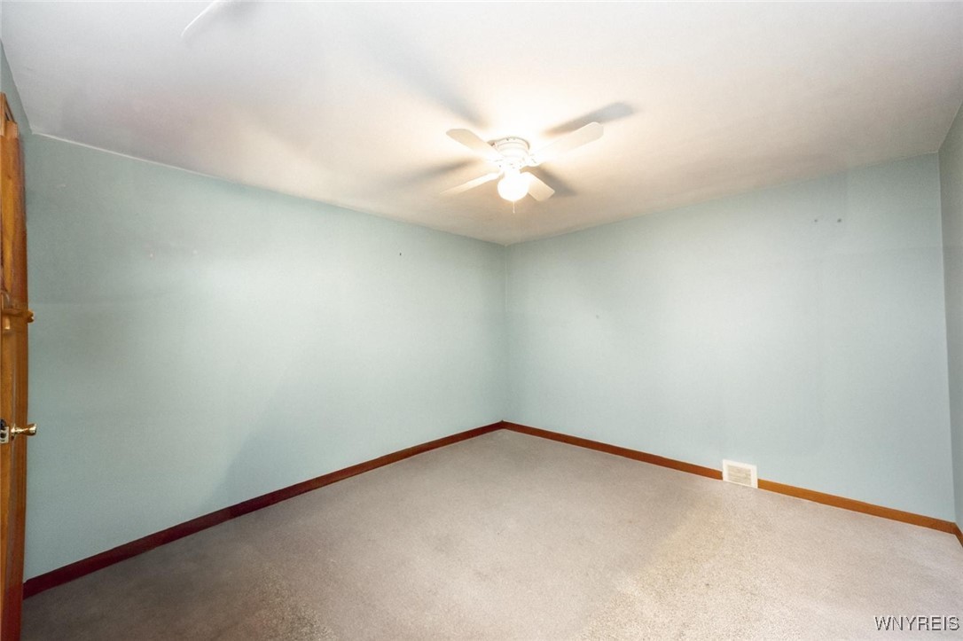 228 N Meadowbrook Parkway, Cheektowaga, New York image 6