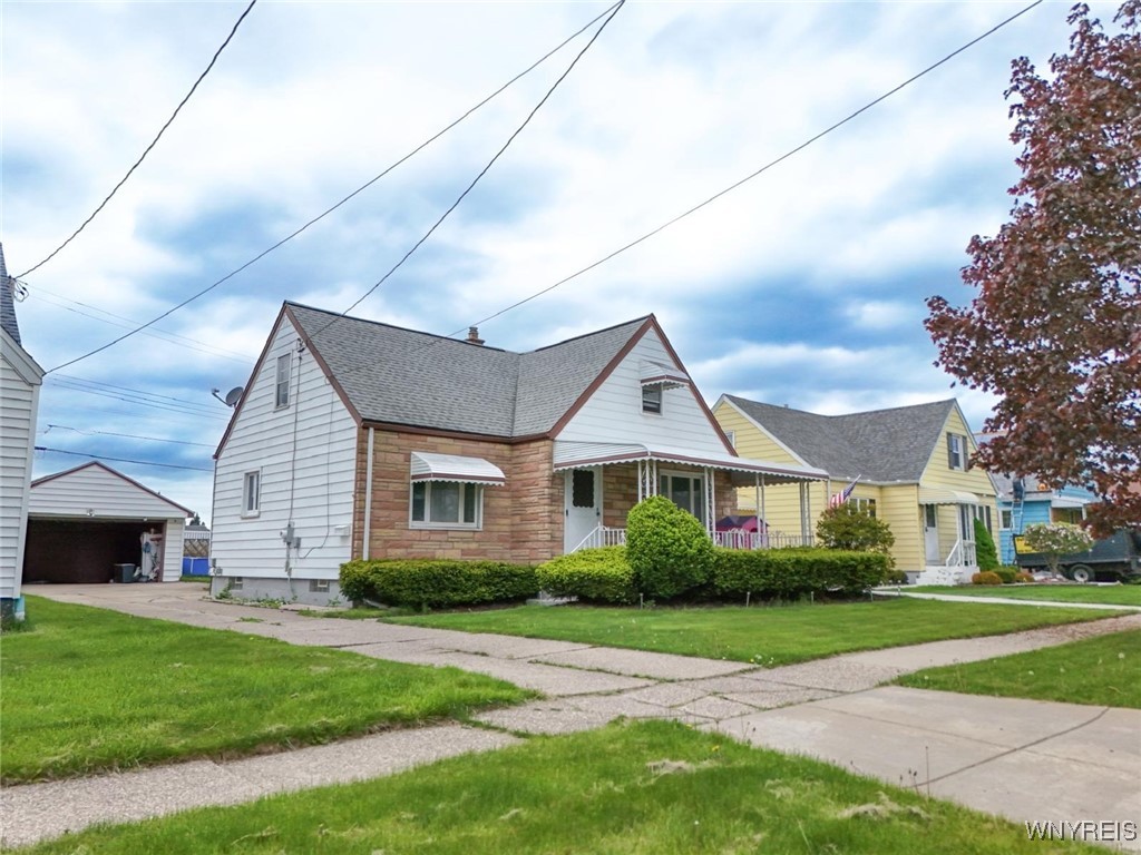 228 N Meadowbrook Parkway, Cheektowaga, New York image 1