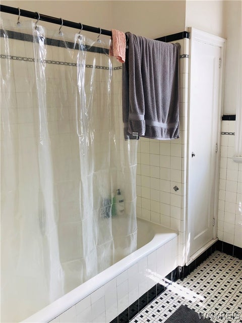 Tiny photo for 295 Summer Street #5, Buffalo, NY 14222 (MLS # B1689380)