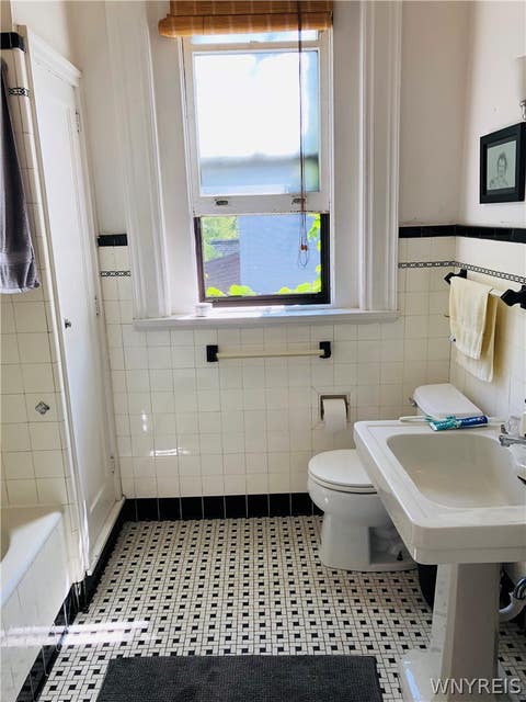 Tiny photo for 295 Summer Street #5, Buffalo, NY 14222 (MLS # B1689380)