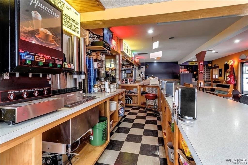 Royalton, New York 14105, United States, ,Commercial,Active,33571