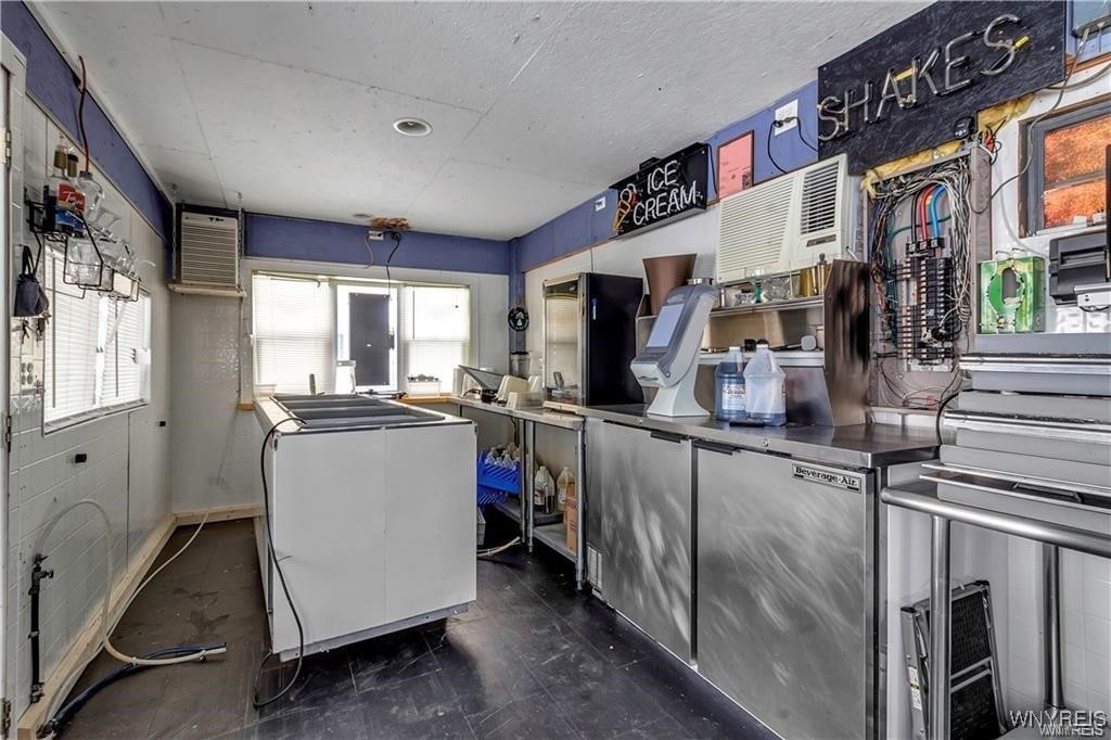 Royalton, New York 14105, United States, ,Commercial,Active,33571