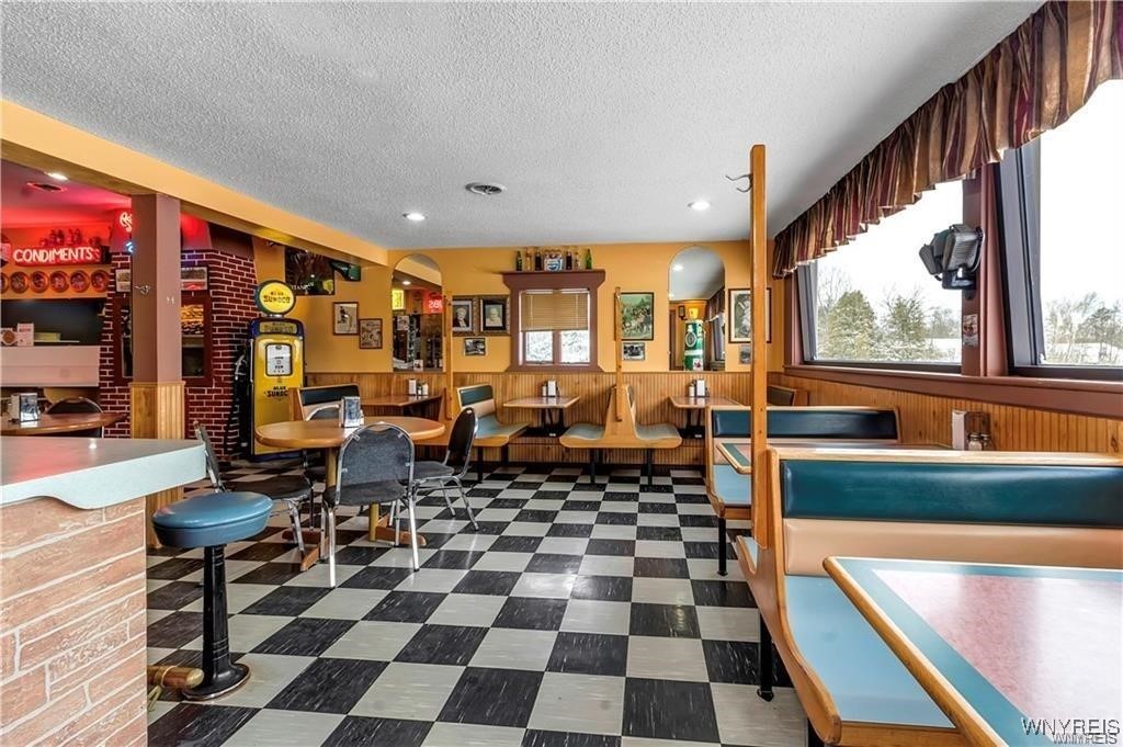 Royalton, New York 14105, United States, ,Commercial,Active,33571