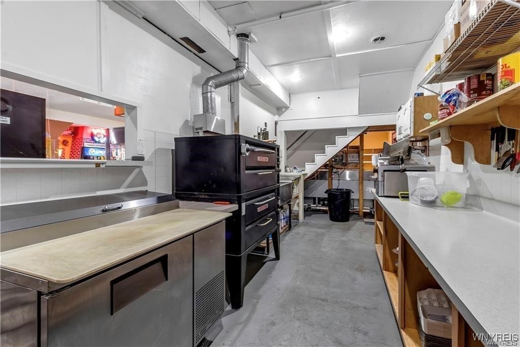 Royalton, New York 14105, United States, ,Commercial,Active,33571