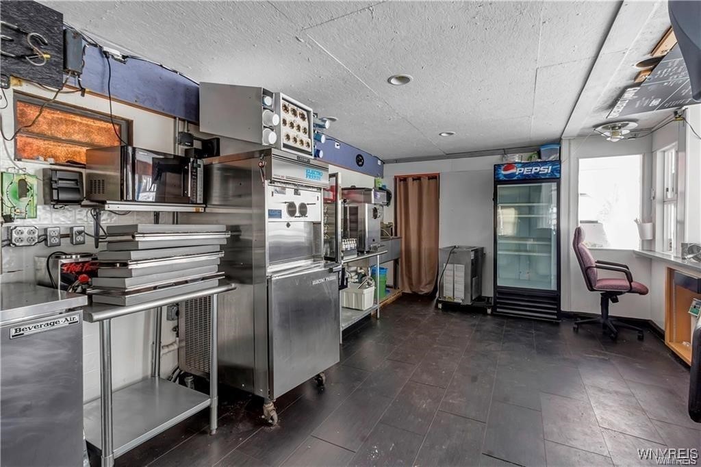 Royalton, New York 14105, United States, ,Commercial,Active,33571