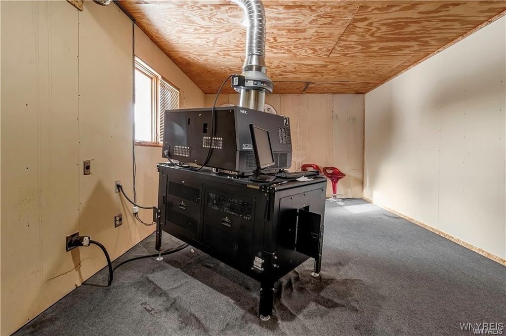 Royalton, New York 14105, United States, ,Commercial,Active,33571