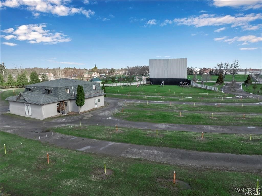 Royalton, New York 14105, United States, ,Commercial,Active,33571