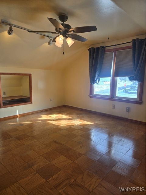 Tiny photo for 4882 Mount Vernon Boulevard, Hamburg, NY 14075 (MLS # B1658143)