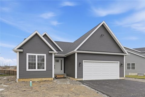 Photo of 3 Hickory Lane, Lancaster, NY 14086 (MLS # B1671168)