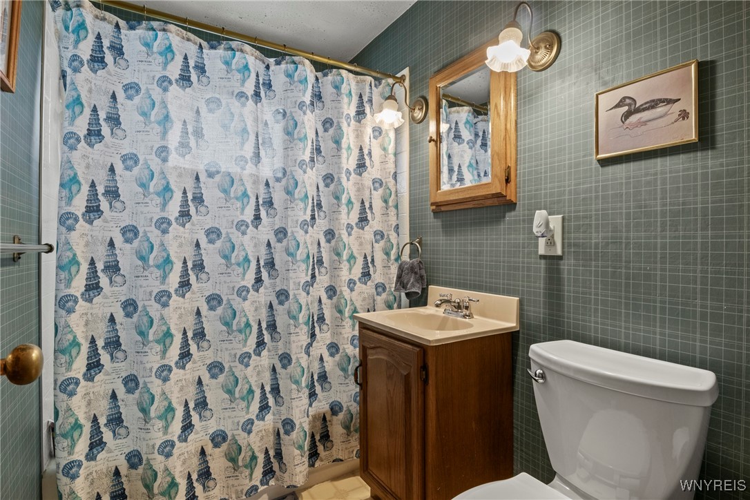16 Salisbury Avenue, Hamburg, New York image 12