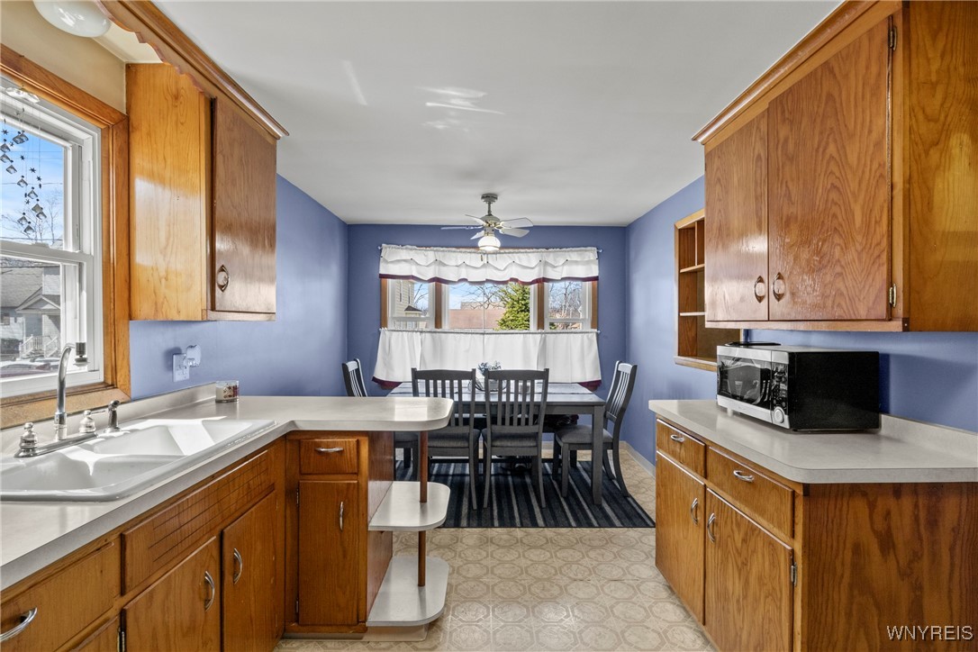 16 Salisbury Avenue, Hamburg, New York image 9