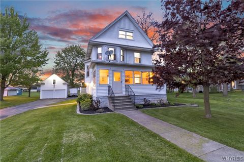 Photo of 2525 Niagara Road, Wheatfield, NY 14304 (MLS # B1682041)