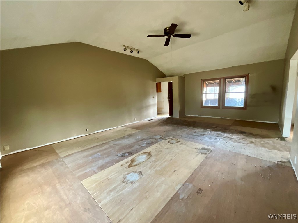 10649 North Road, Perrysburg, New York image 9