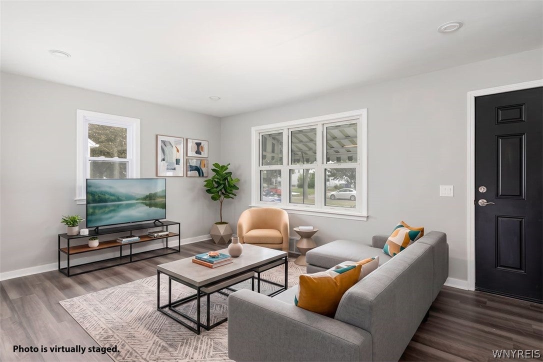 382 Windermere Boulevard