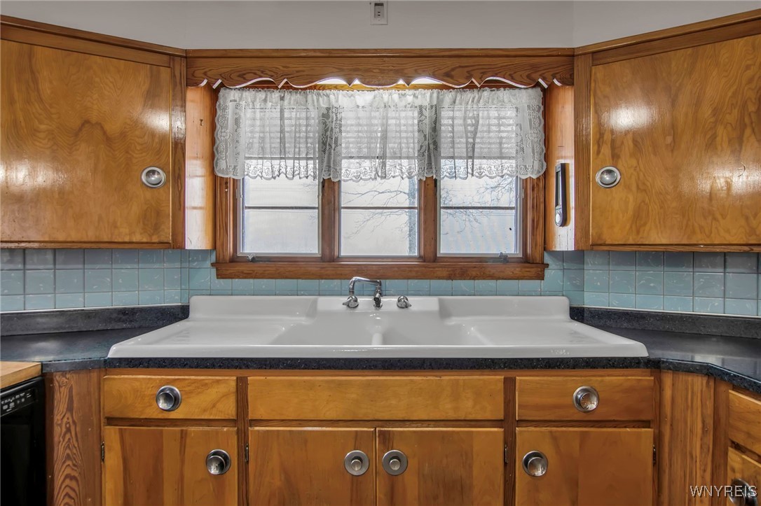 2859 Upper Mountain Road, Lewiston, New York image 9