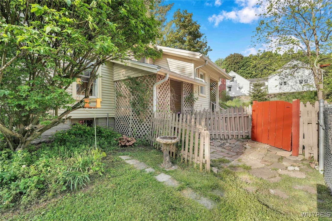 52 Jackson Street, Warsaw, New York image 9