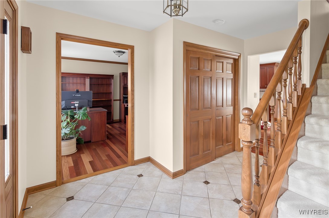5668 Kippen Drive, Clarence, New York image 5