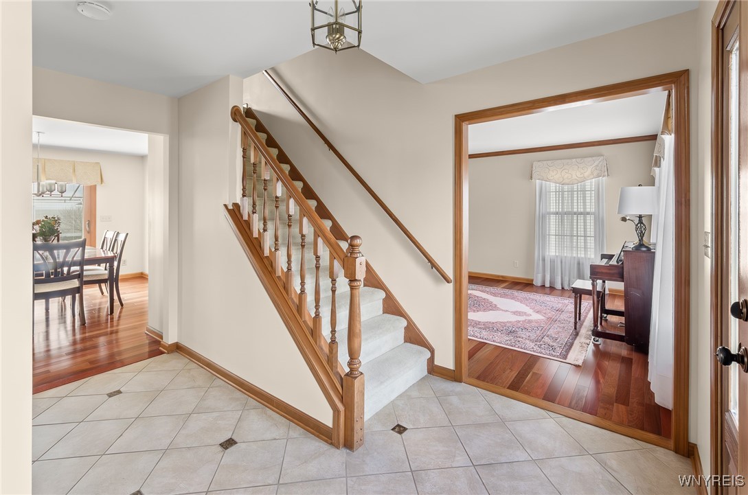 5668 Kippen Drive, Clarence, New York image 6