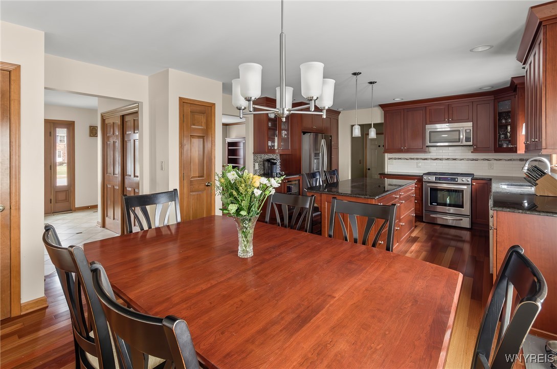 5668 Kippen Drive, Clarence, New York image 15
