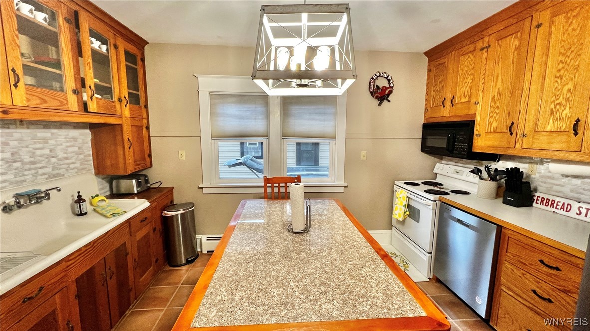 40 W Washington Street, Ellicottville, New York image 20