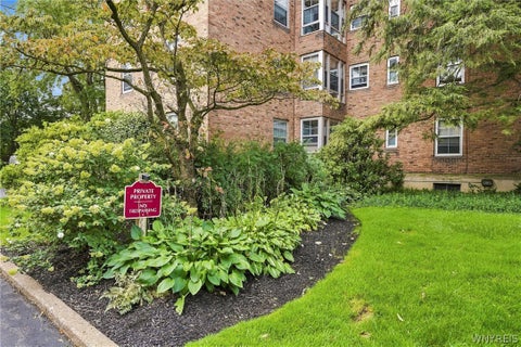 Tiny photo for 731 W Ferry #3I, Buffalo, NY 14222 (MLS # B1712331)