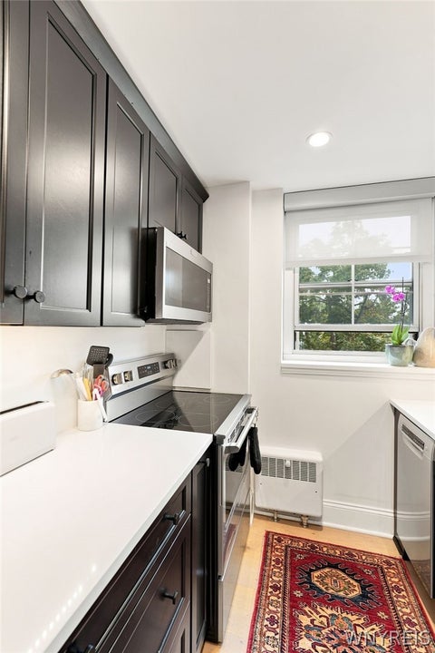 Tiny photo for 731 W Ferry #3I, Buffalo, NY 14222 (MLS # B1712331)