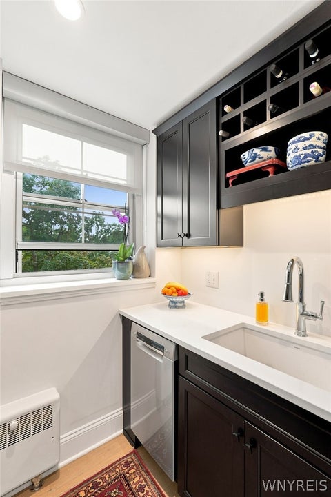 Tiny photo for 731 W Ferry #3I, Buffalo, NY 14222 (MLS # B1712331)