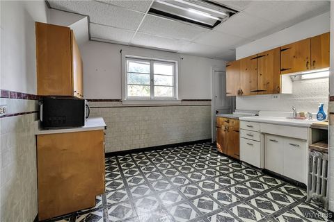 Tiny photo for 34 Saint James Place, Buffalo, NY 14222 (MLS # B1636813)