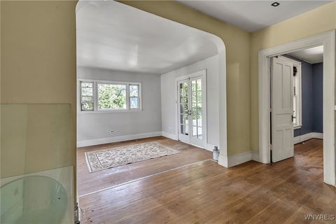 Tiny photo for 34 Saint James Place, Buffalo, NY 14222 (MLS # B1636813)