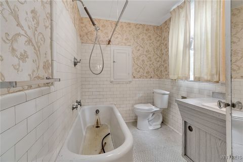 Tiny photo for 34 Saint James Place, Buffalo, NY 14222 (MLS # B1636813)