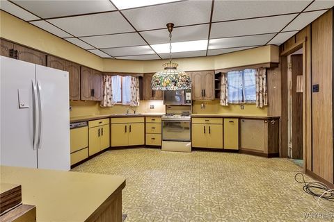 Tiny photo for 34 Saint James Place, Buffalo, NY 14222 (MLS # B1636813)