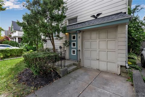 Tiny photo for 34 Saint James Place, Buffalo, NY 14222 (MLS # B1636813)