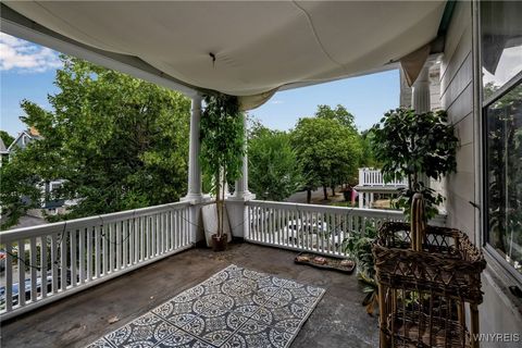 Tiny photo for 34 Saint James Place, Buffalo, NY 14222 (MLS # B1636813)