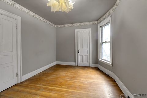 Tiny photo for 34 Saint James Place, Buffalo, NY 14222 (MLS # B1636813)