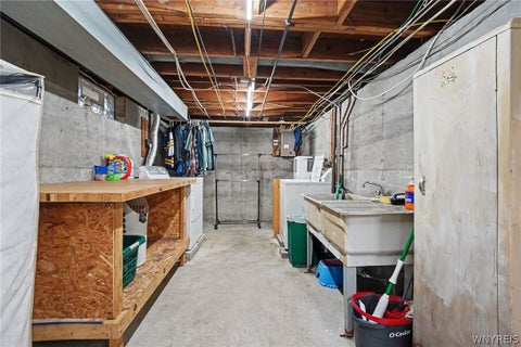 Tiny photo for 1658 Caravelle Drive, Niagara Falls, NY 14304 (MLS # B1706996)