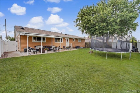 Tiny photo for 1658 Caravelle Drive, Niagara Falls, NY 14304 (MLS # B1706996)