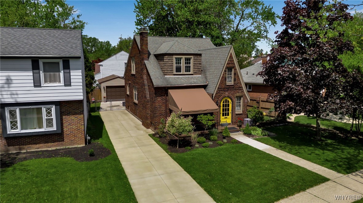 88 Garland Drive