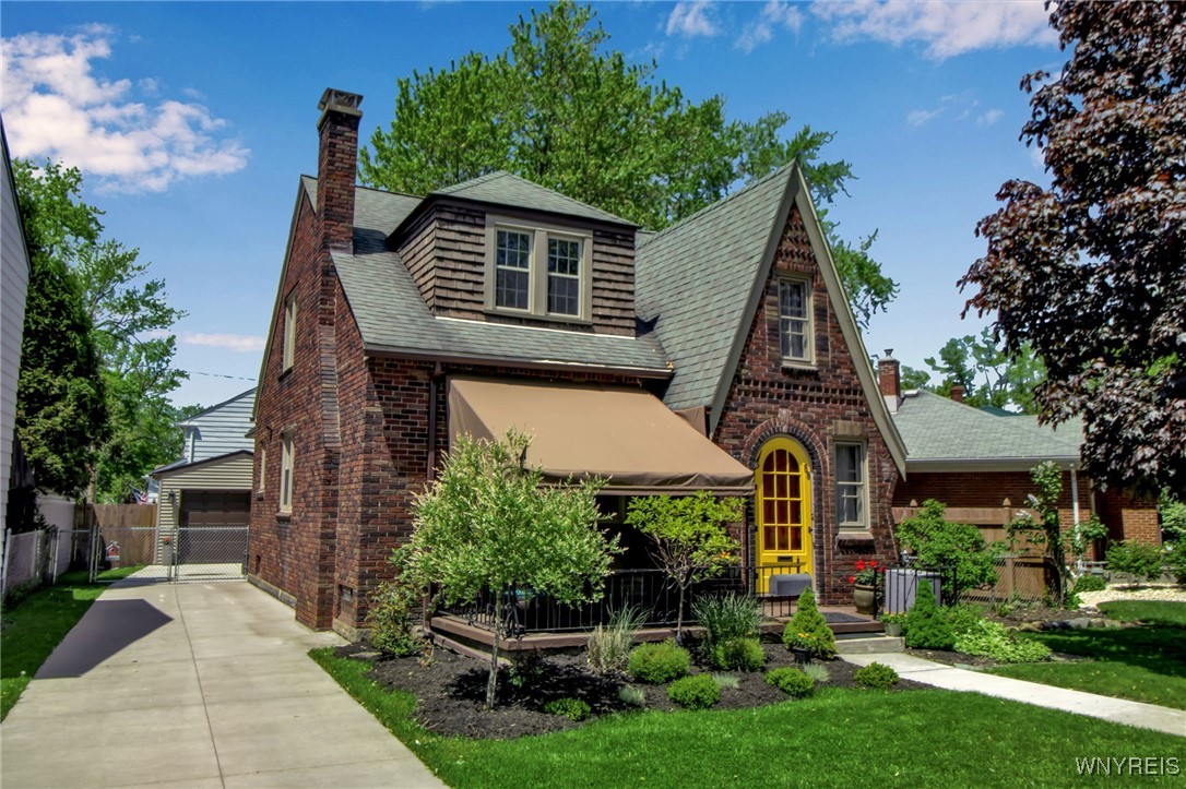 88 Garland Drive