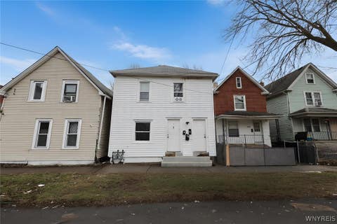 Multifamily For Sale - 445 20th Street<br/> Niagara Falls, NY 14303