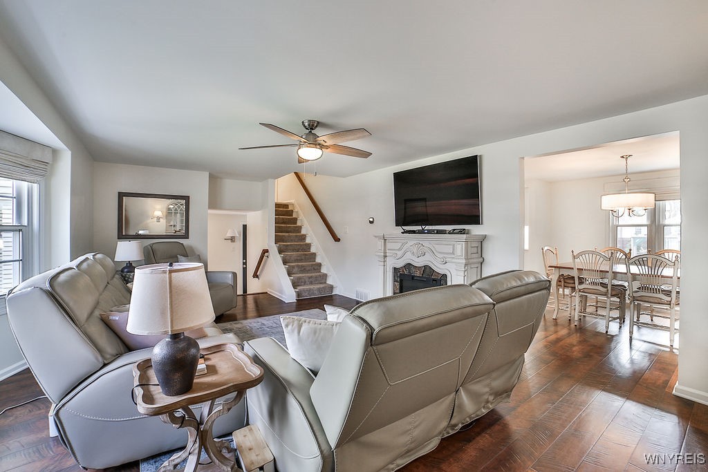 62 Pin Oak Circle Cir, Grand Island, New York image 9
