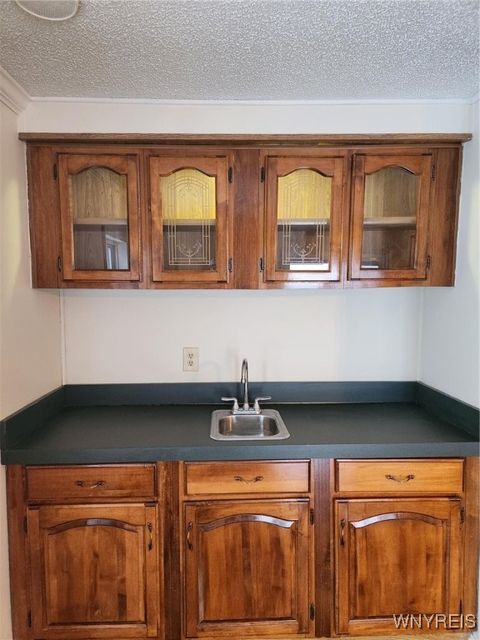 Tiny photo for 352 Applewood Drive, Lockport Town, NY 14094 (MLS # B1654856)