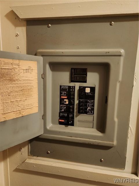 Tiny photo for 352 Applewood Drive, Lockport Town, NY 14094 (MLS # B1654856)